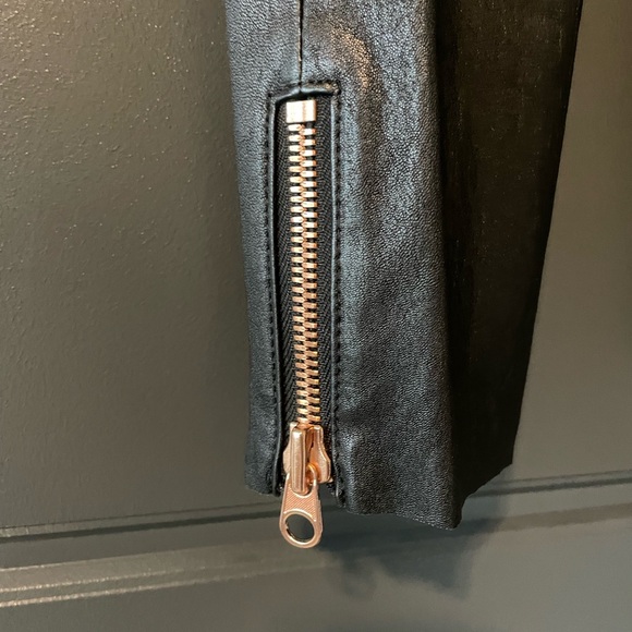 Thomas Wylde cropped leather ankle zip pants size small front zip EUC wo… - Picture 5 of 5